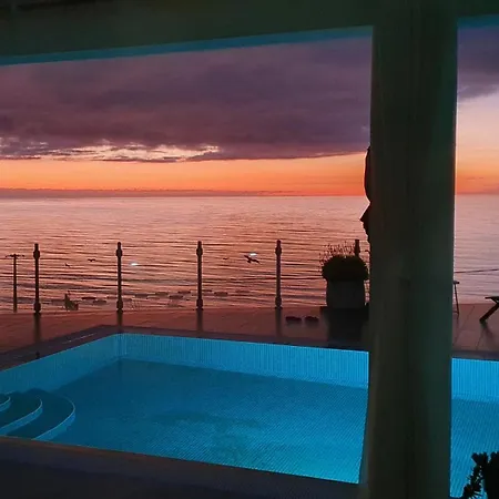 Palmera Sea View *