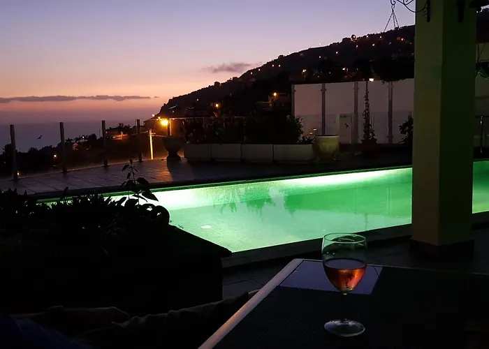 Palmera Sea View Villa *