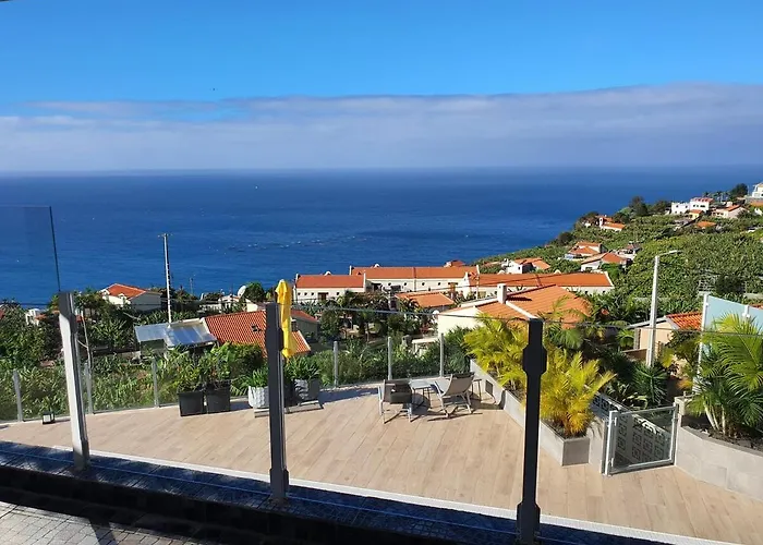 Vila Palmera Sea View Arco da Calheta (Madeira)